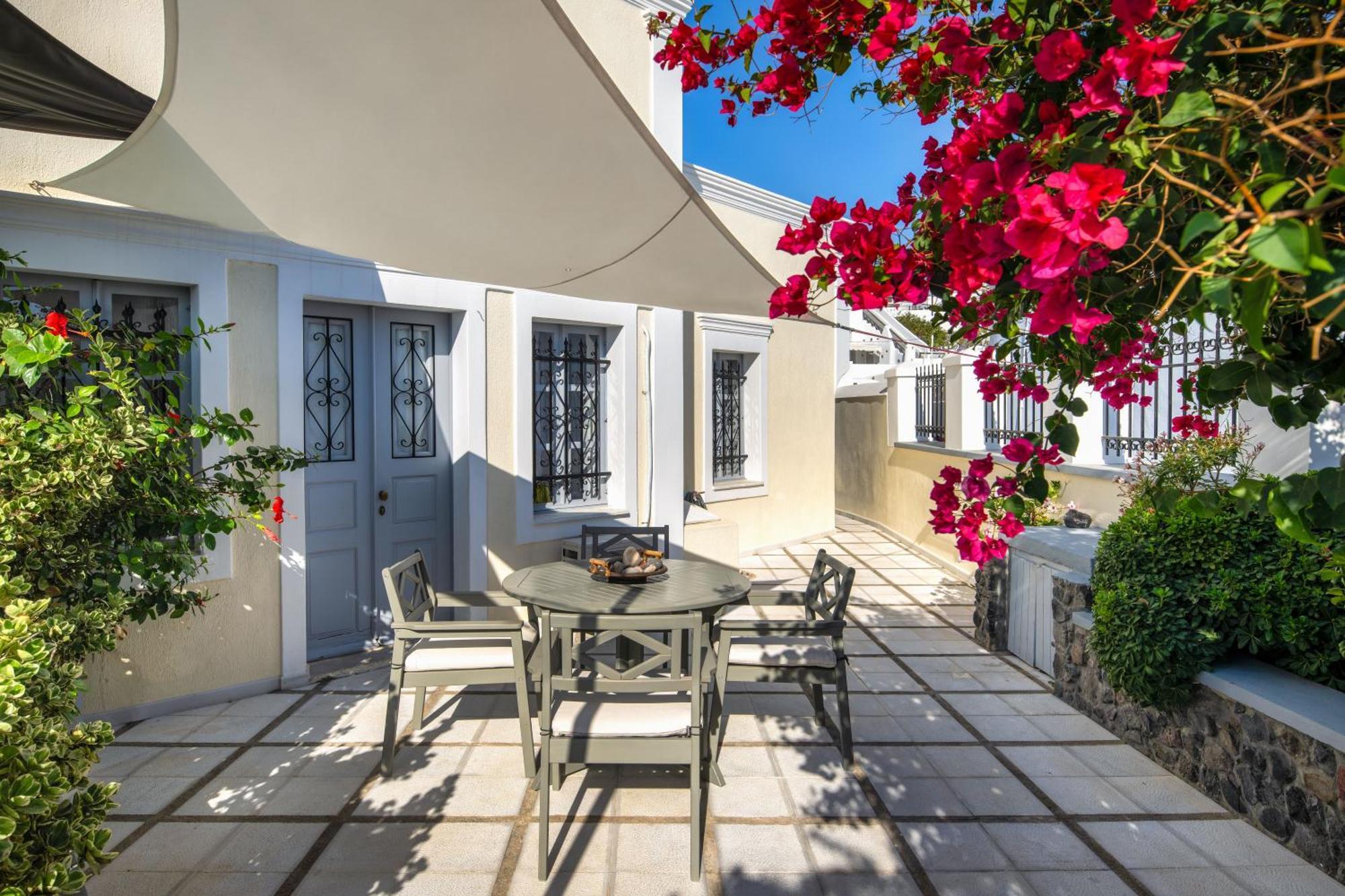 Day One Fira Mansion Apartment Exterior photo